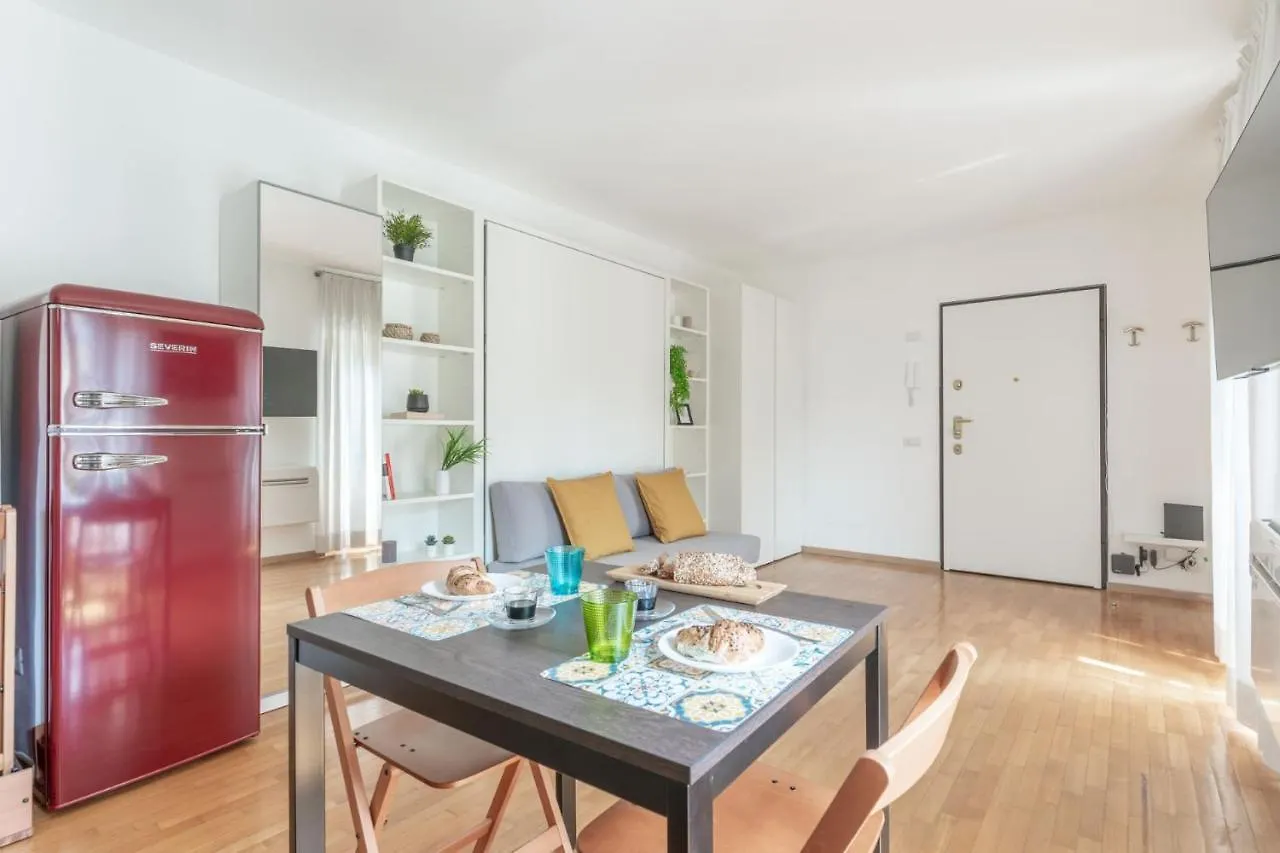 The Best Rent - Comfortable Studio Apartment Near S Ambrogio Milan